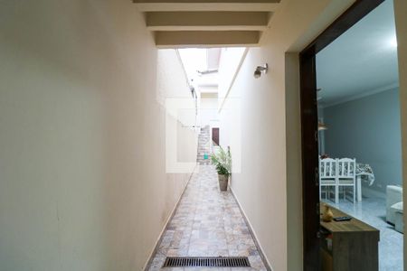 Corredor Lateral de casa para alugar com 3 quartos, 125m² em Campo Belo, São Paulo