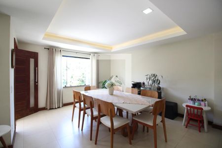 Sala de casa de condomínio à venda com 4 quartos, 154m² em Gardênia Azul, Rio de Janeiro