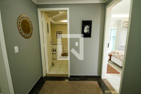 Corredor de apartamento para alugar com 4 quartos, 278m² em Aviação, Praia Grande