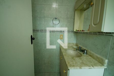 Banheiro da Suíte 1 de apartamento para alugar com 4 quartos, 278m² em Aviação, Praia Grande