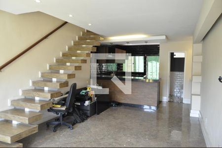 Casa de Condomínio para alugar com 3 quartos, 120m² em Tanque, Rio de Janeiro