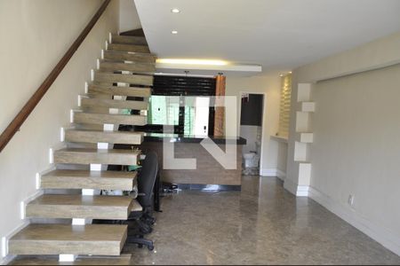 Casa de Condomínio para alugar com 3 quartos, 120m² em Tanque, Rio de Janeiro