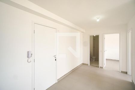 Sala e cozinha de apartamento para alugar com 2 quartos, 40m² em Vila Centenario, São Paulo