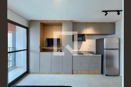 Quarto de apartamento para alugar com 1 quarto, 25m² em Santo Amaro, São Paulo