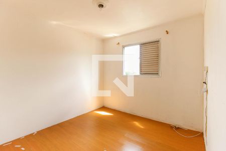 Quarto 1 de apartamento à venda com 2 quartos, 56m² em Vila Carmosina, São Paulo