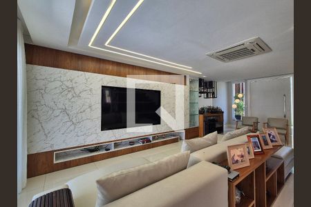 Casa à venda com 3 quartos, 360m² em Recreio dos Bandeirantes, Rio de Janeiro