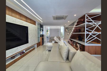 Casa à venda com 3 quartos, 360m² em Recreio dos Bandeirantes, Rio de Janeiro