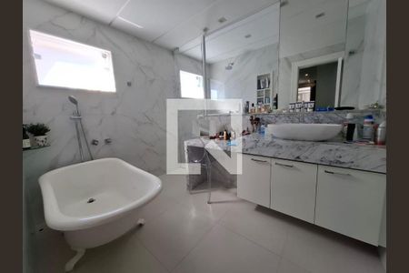 Casa à venda com 3 quartos, 360m² em Recreio dos Bandeirantes, Rio de Janeiro