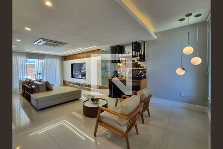 Casa à venda com 3 quartos, 360m² em Recreio dos Bandeirantes, Rio de Janeiro