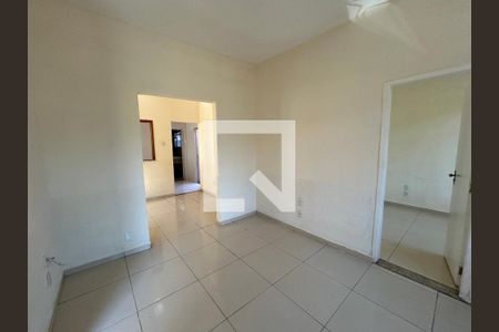 Sala de casa para alugar com 2 quartos, 90m² em Encantado, Rio de Janeiro