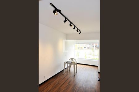 Detalhe - Sala e Sala de Jantar de apartamento para alugar com 2 quartos, 60m² em Vila Palmeiras, São Paulo