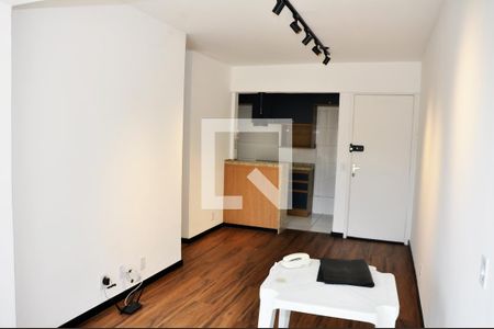 Detalhe - Sala e Sala de Jantar de apartamento para alugar com 2 quartos, 60m² em Vila Palmeiras, São Paulo