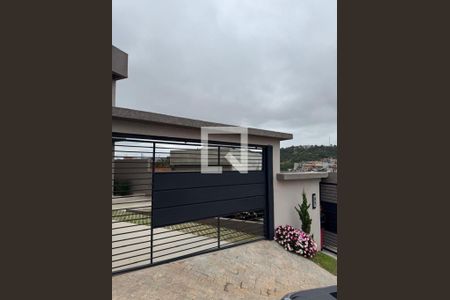 Foto 02 de casa à venda com 2 quartos, 124m² em Villas do Jaguari, Santana de Parnaíba