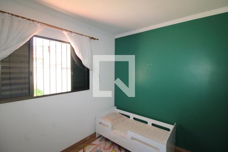 Quarto 2 de casa para alugar com 4 quartos, 210m² em Parque Peruche, São Paulo