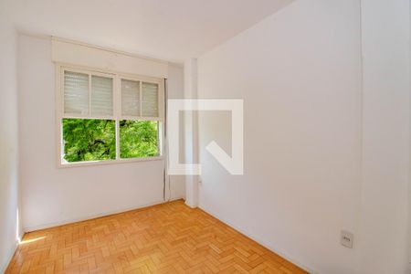 Quarto 1 de apartamento para alugar com 2 quartos, 68m² em Partenon, Porto Alegre