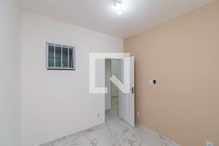 Quarto 2 de casa para alugar com 2 quartos, 45m² em Irajá, Rio de Janeiro