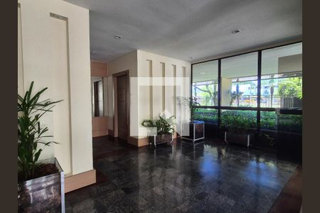 Hall de Entrada  de apartamento à venda com 4 quartos, 139m² em Barra da Tijuca, Rio de Janeiro