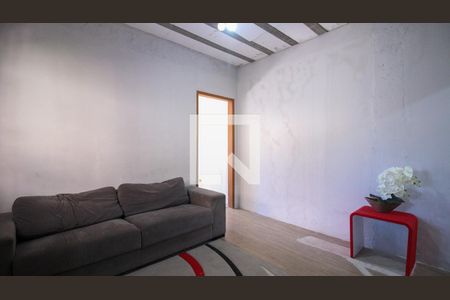 Casa à venda com 2 quartos, 135m² em Vila Santa Virginia, São Paulo