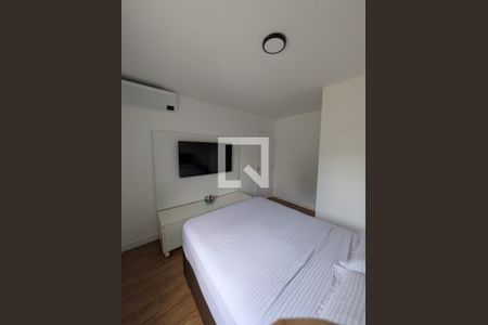Quarto de apartamento à venda com 3 quartos, 76m² em Loteamento Center Santa Genebra, Campinas