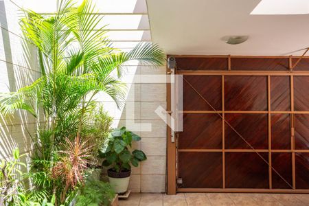 Garagem de casa à venda com 4 quartos, 450m² em Planalto Paulista, São Paulo