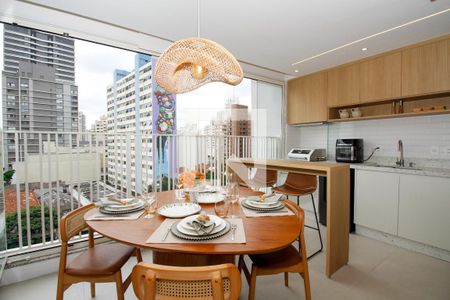 Varanda Gourmet e Área de Serviço de apartamento para alugar com 2 quartos, 71m² em Pinheiros, São Paulo