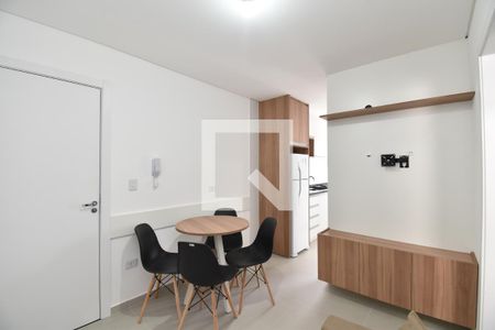 Sala de apartamento para alugar com 1 quarto, 30m² em Cajuru, Curitiba