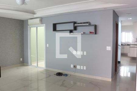 Sala de casa para alugar com 3 quartos, 200m² em Olímpico, São Caetano do Sul