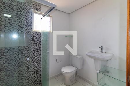 Banheiro de casa para alugar com 1 quarto, 40m² em Vila Zelina, São Paulo
