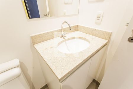 Banheiro de kitnet/studio para alugar com 1 quarto, 26m² em Vila Olímpia, São Paulo