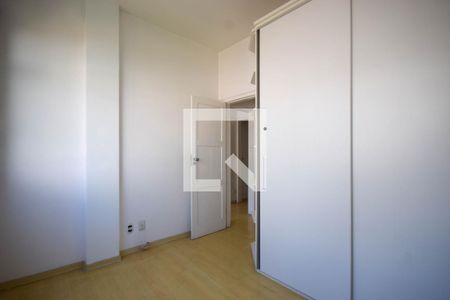 Quarto 1 de apartamento à venda com 2 quartos, 56m² em Tijuca, Rio de Janeiro