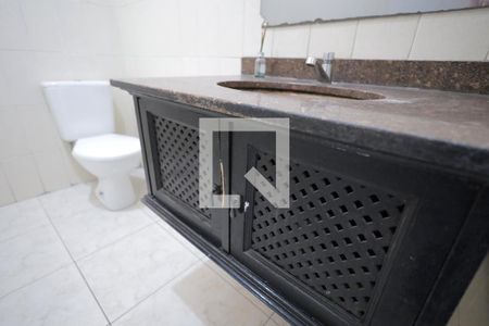 Banheiro 1 de casa para alugar com 3 quartos, 240m² em Campestre, Santo André