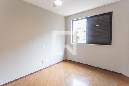 Suíte de apartamento para alugar com 3 quartos, 110m² em Santo Antônio, Belo Horizonte
