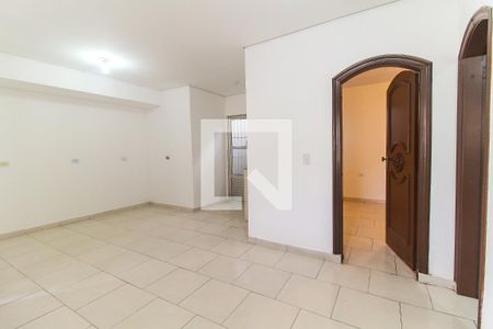Sala/Cozinha de casa para alugar com 1 quarto, 42m² em Vila Carmosina, São Paulo