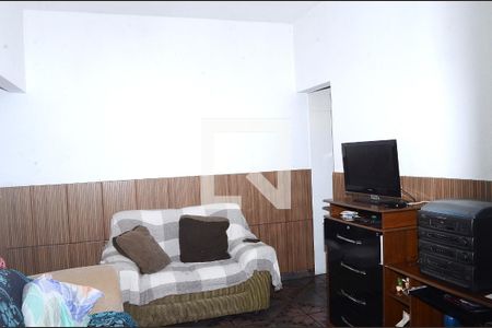 Sala de casa à venda com 2 quartos, 366m² em Goiânia, Belo Horizonte