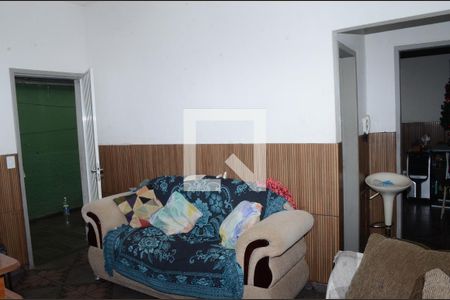 Sala de casa à venda com 2 quartos, 366m² em Goiânia, Belo Horizonte