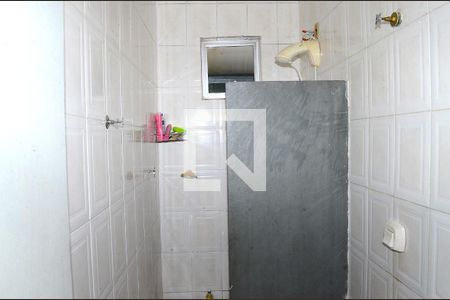 Banheiro de casa à venda com 2 quartos, 366m² em Goiânia, Belo Horizonte