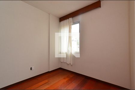 Quarto 1 de apartamento para alugar com 3 quartos, 85m² em Santo Antônio, Belo Horizonte