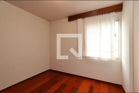Quarto 2 de apartamento para alugar com 3 quartos, 85m² em Santo Antônio, Belo Horizonte