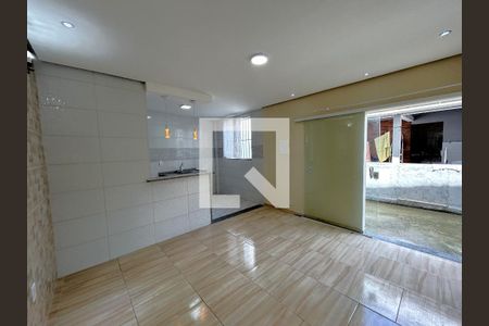 Sala de casa à venda com 2 quartos, 60m² em Quintino Bocaiúva, Rio de Janeiro