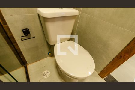 Banheiro de kitnet/studio para alugar com 1 quarto, 23m² em Itaberaba, São Paulo