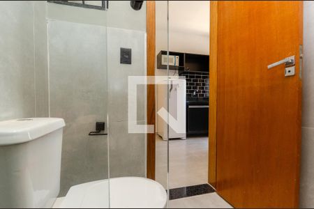 Banheiro de kitnet/studio para alugar com 1 quarto, 23m² em Itaberaba, São Paulo