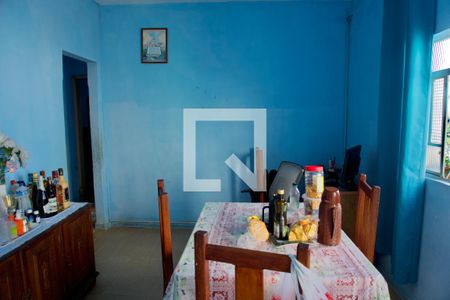 Casa à venda com 2 quartos, 360m² em Santa Maria, Belo Horizonte