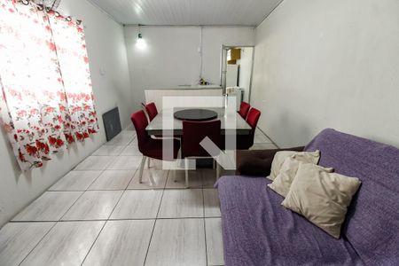Sala de casa para alugar com 3 quartos, 101m² em Jardim Saint Moritz, Taboão da Serra