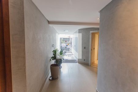 Hall de entrada de apartamento à venda com 3 quartos, 182m² em São Paulo, Belo Horizonte