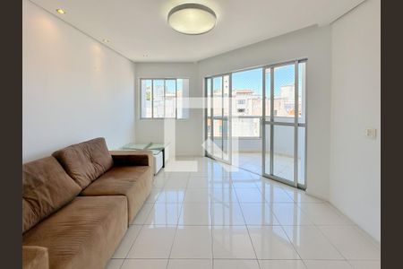 Sala de TV de apartamento para alugar com 2 quartos, 83m² em Abraão, Florianópolis