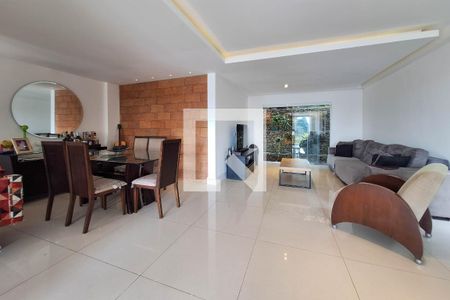 Sala 1 de casa de condomínio à venda com 5 quartos, 450m² em Charitas, Niterói