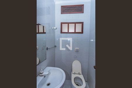 Lavabo de casa para alugar com 4 quartos, 180m² em Freguesia do Ó, São Paulo