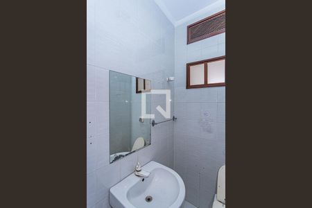 Lavabo de casa para alugar com 4 quartos, 180m² em Freguesia do Ó, São Paulo