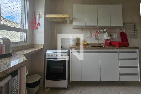 cozinha de apartamento para alugar com 2 quartos, 73m² em Centro, Guarujá
