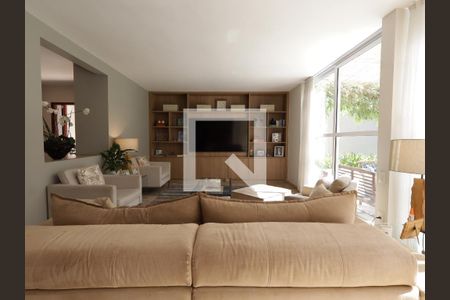 Sala de casa para alugar com 3 quartos, 350m² em Morumbi, São Paulo